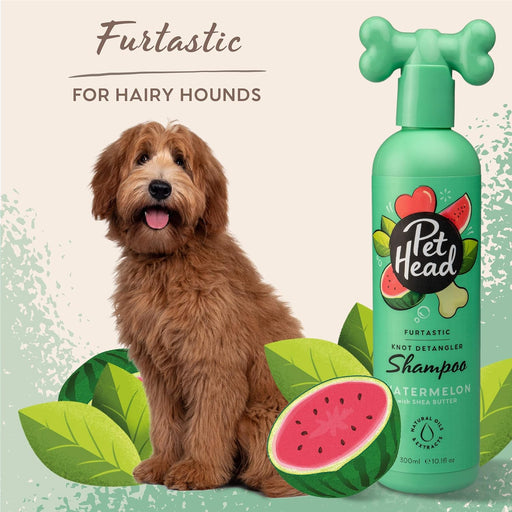 PET HEAD Furtastic Champô para cães de pelo longo e encaracolado 300 ml, aroma de melancia. Hidrata e desembaraçe o pêlo. Hipoalergénico com ingredientes naturais. Fórmula suave para cães e cachorros - PetDoctors - Loja Online