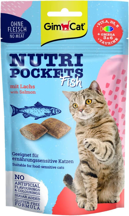 3 Saquetas GimCat Nutri Pockets Fish Salmon Snack crocante de salmão e peixe, para gatos, com ingredientes funcionais (3 saquetas de 60 gramas = 180 gramas) - PetDoctors - Loja Online