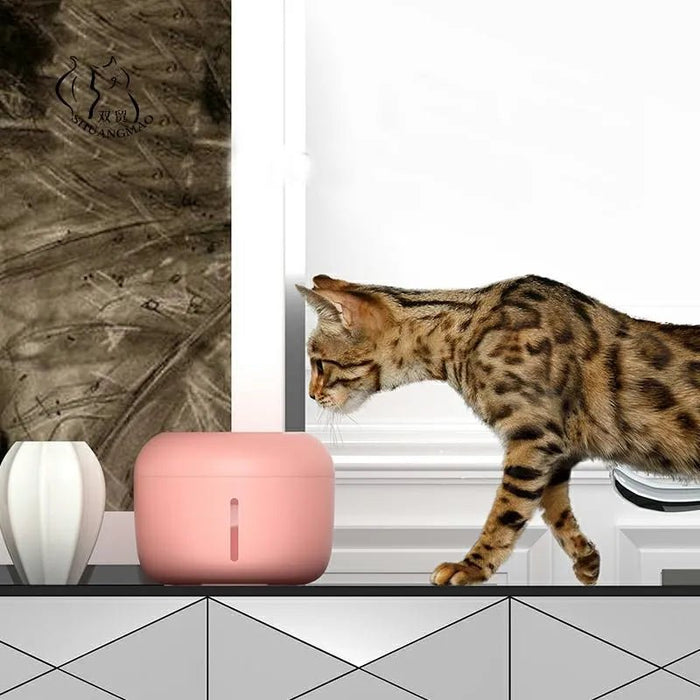 Bebedouro / Fonte Automática para Gatos ou Cães Pequenos (2,5 litros) - Eléctrico - com 1 Filtro - PetDoctors - Loja Online