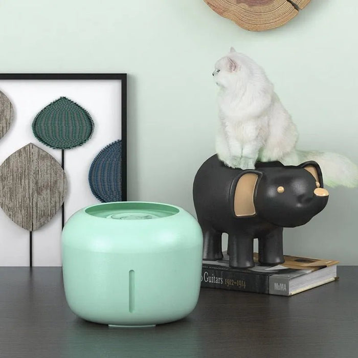 Bebedouro / Fonte Automática para Gatos ou Cães Pequenos (2,5 litros) - Eléctrico - com 1 Filtro - PetDoctors - Loja Online